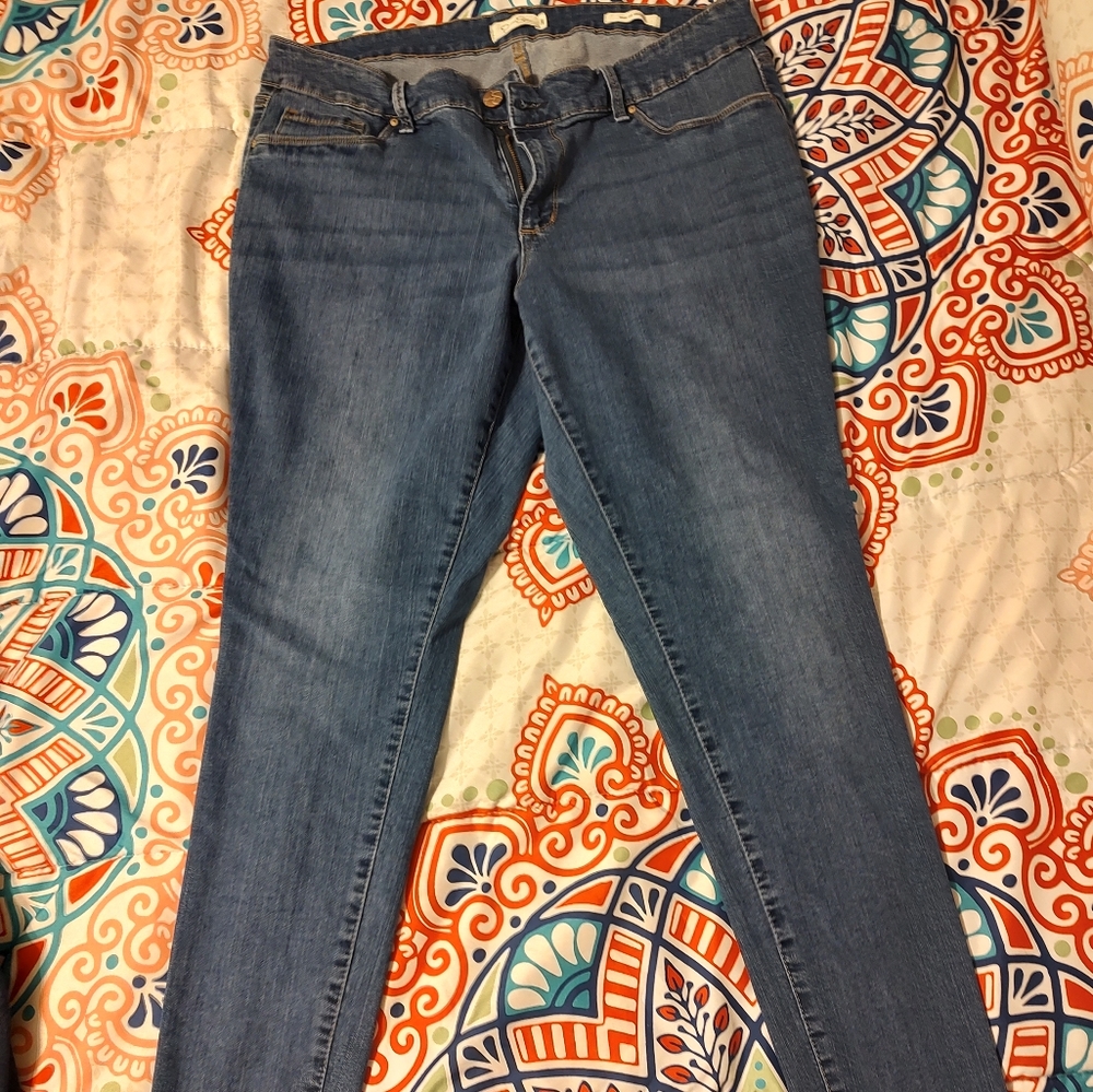 Jessica Simpson skinny jeans